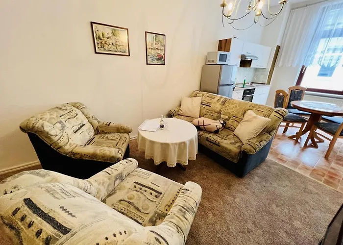 Stella Maris, Wenige Schritte Zum